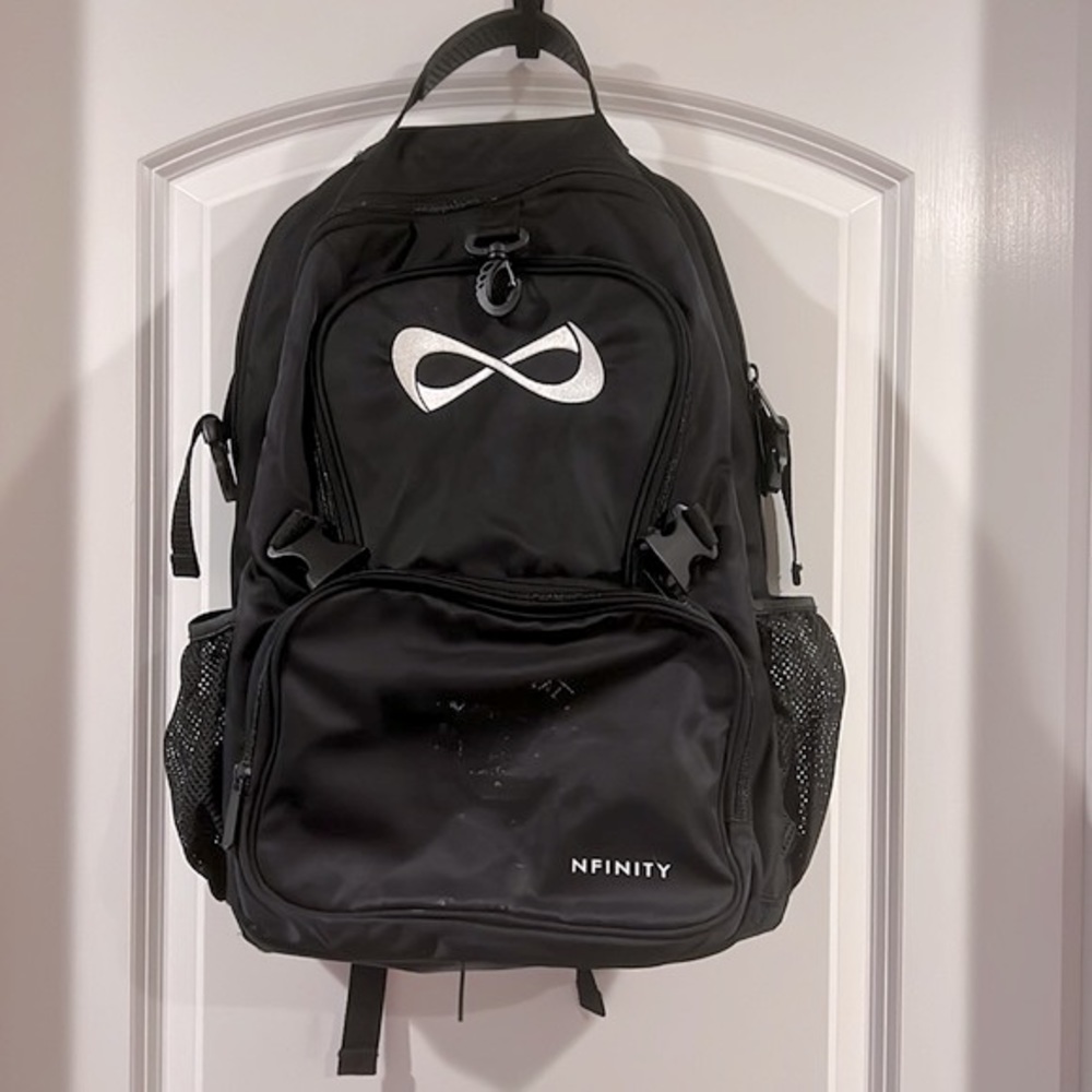 Nfinity Classic Backpack Black Gem